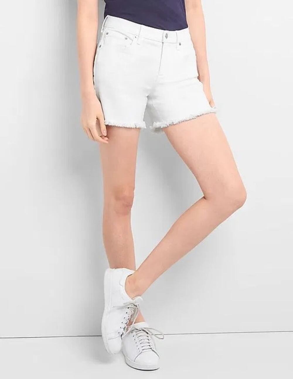 Gap 5" Short Mid Rise Raw Hem Shorts White Size 26